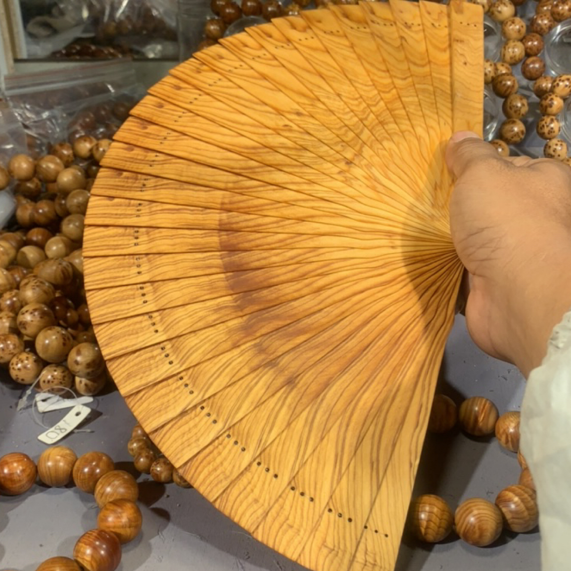 崖柏黑油结香纯崖柏扇子