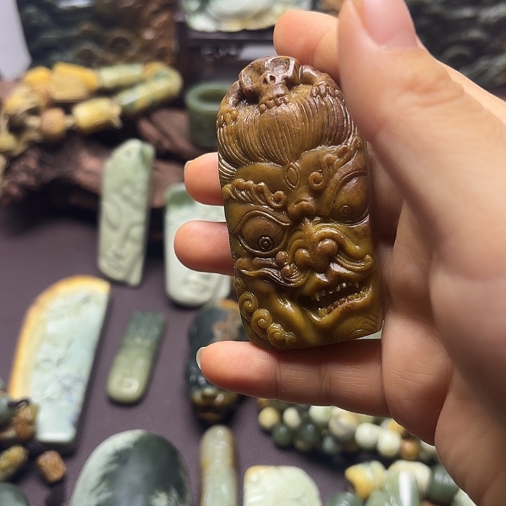 时***嗲岫岩河磨玉（透闪石质玉）未镶嵌挂件