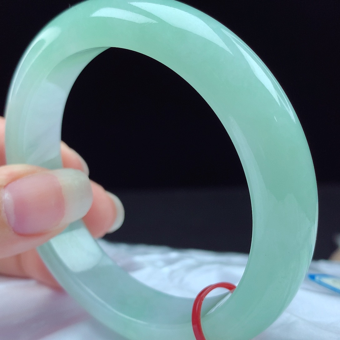 未镶嵌手镯翡翠平**乐6618，