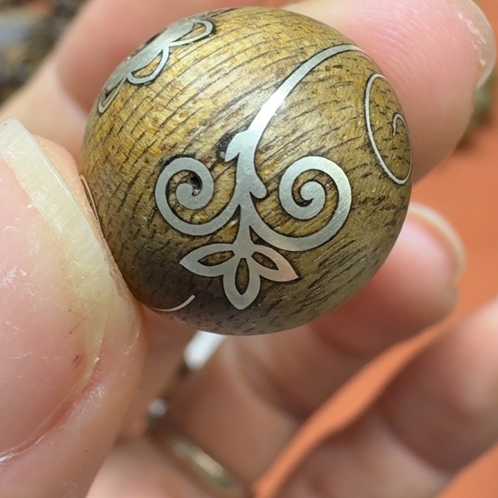 大叶紫檀（黑酸枝木类）