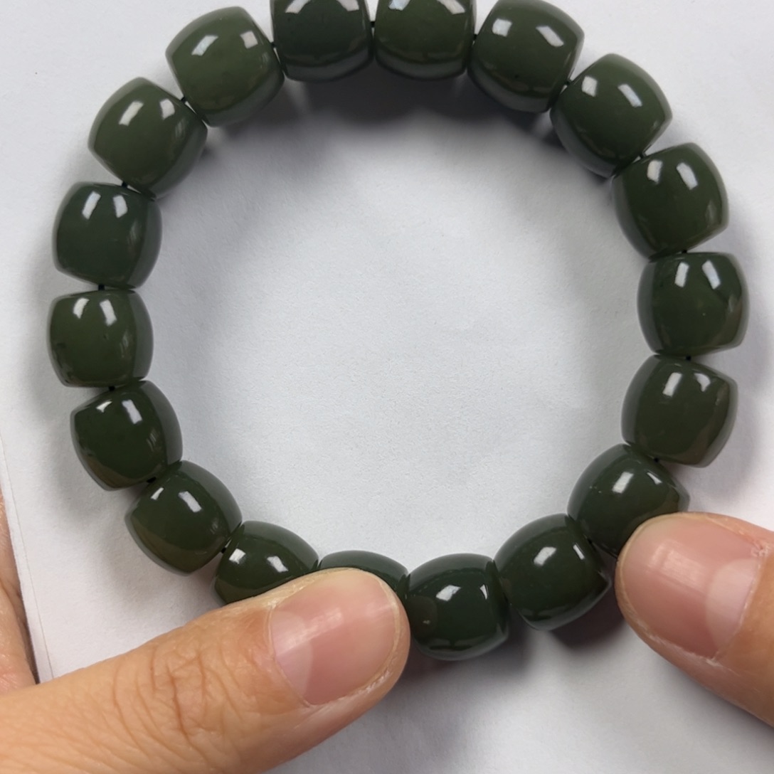 和田玉手链未镶嵌卡12直切