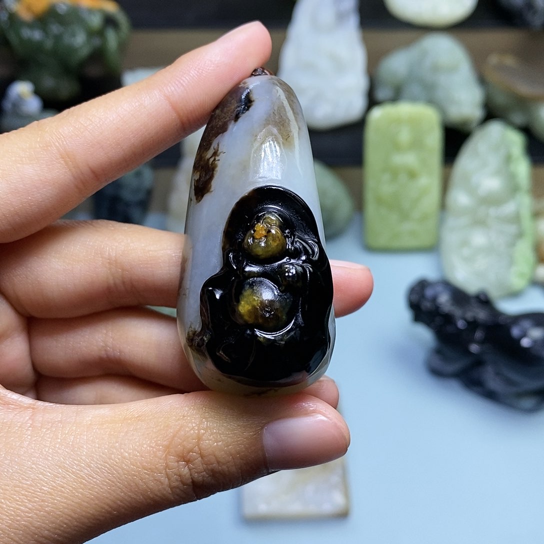 颈饰未镶嵌和田玉墨*元