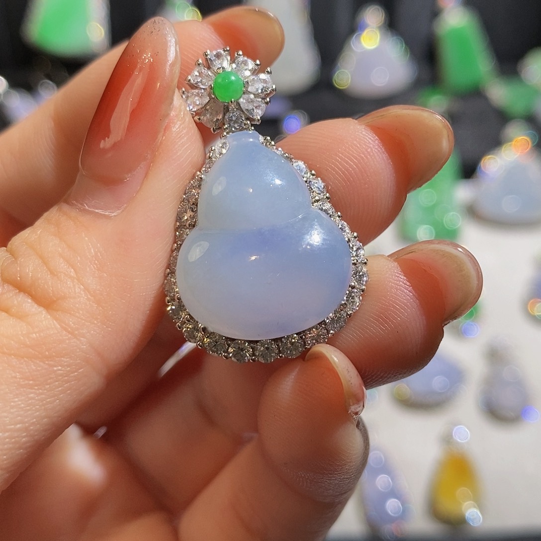 翡翠颈饰银S925镶嵌天然翡翠