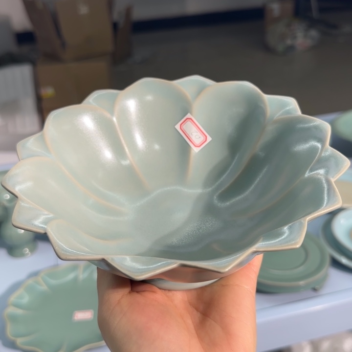 奇***遇大瑕仿古莲花果盘