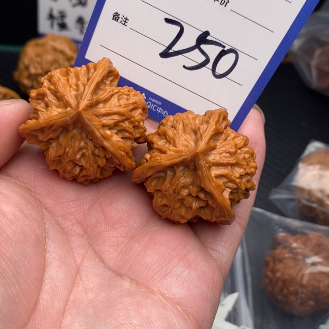 桃核把件盘山37mom