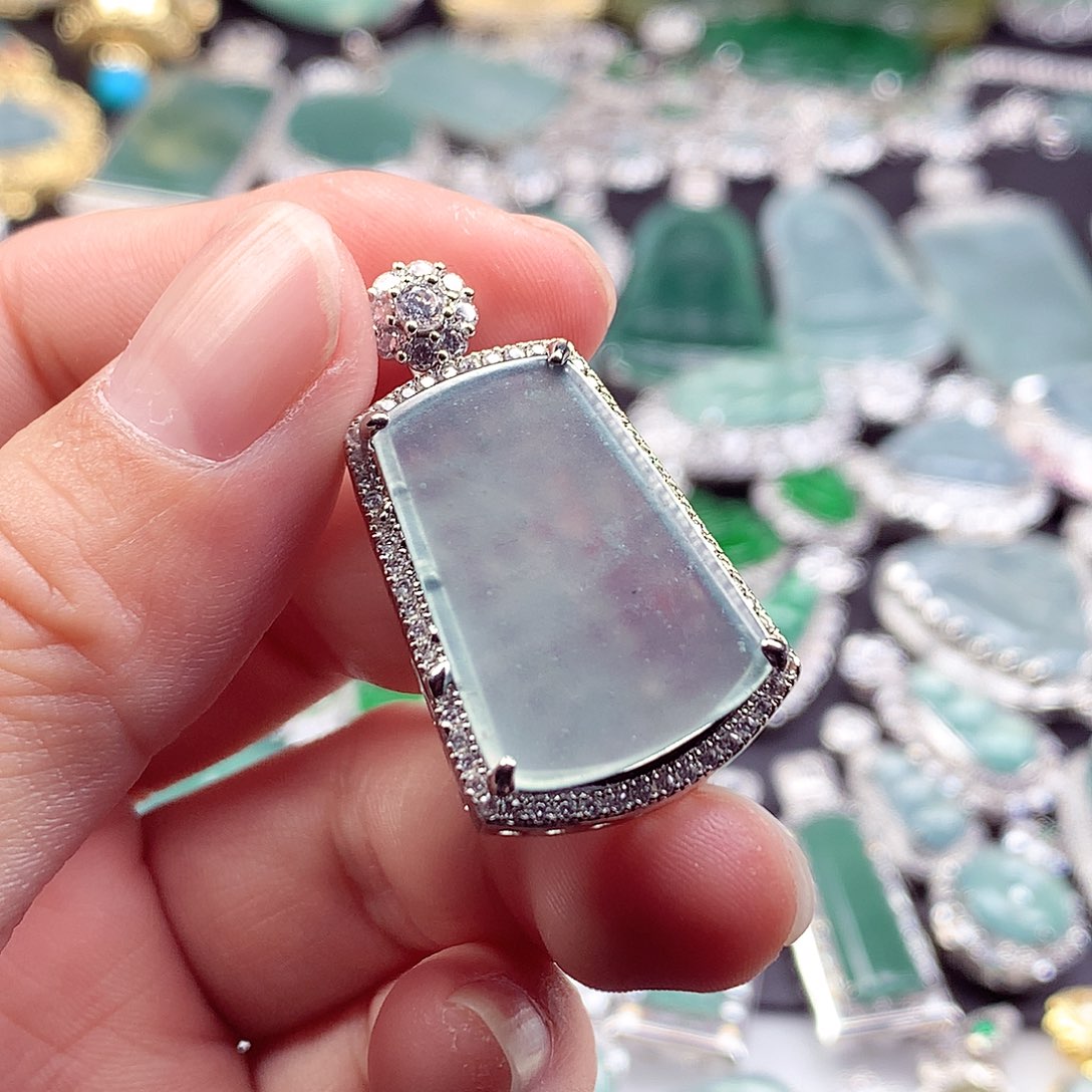 翡翠吊坠(不含链)未镶嵌