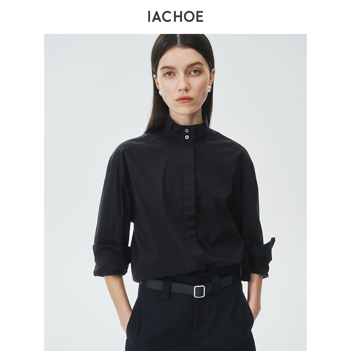 IACHOE小翻领黑衬衫3621504009