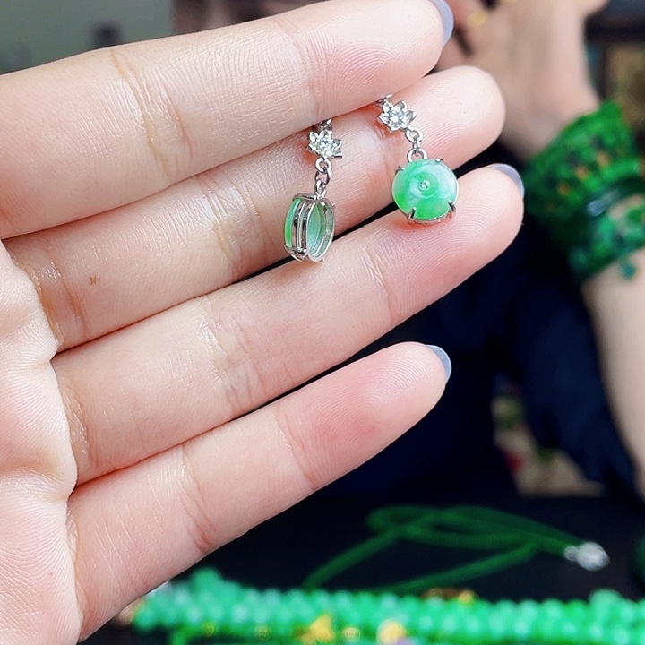 翡翠银S925镶嵌颈饰多样性