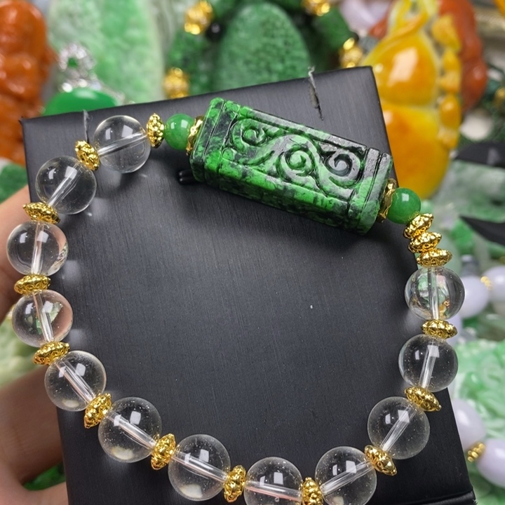 翡翠未镶嵌吊坠(赠链)