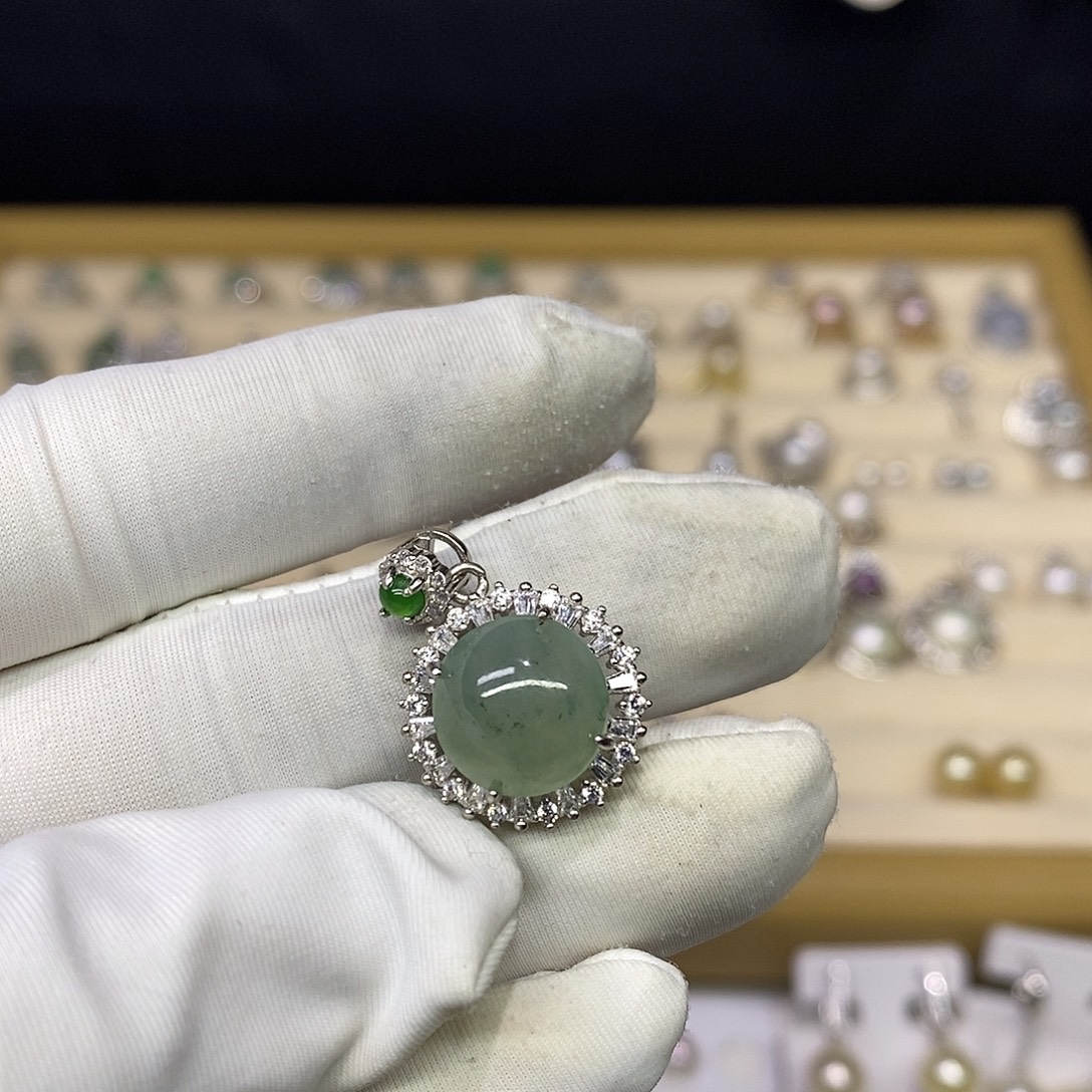 翡翠银S925镶嵌颈饰