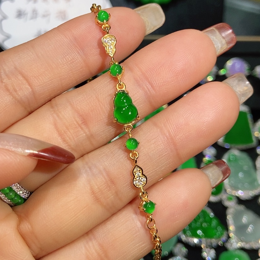 【闪购商品】翡翠颈饰未镶嵌天然翡翠