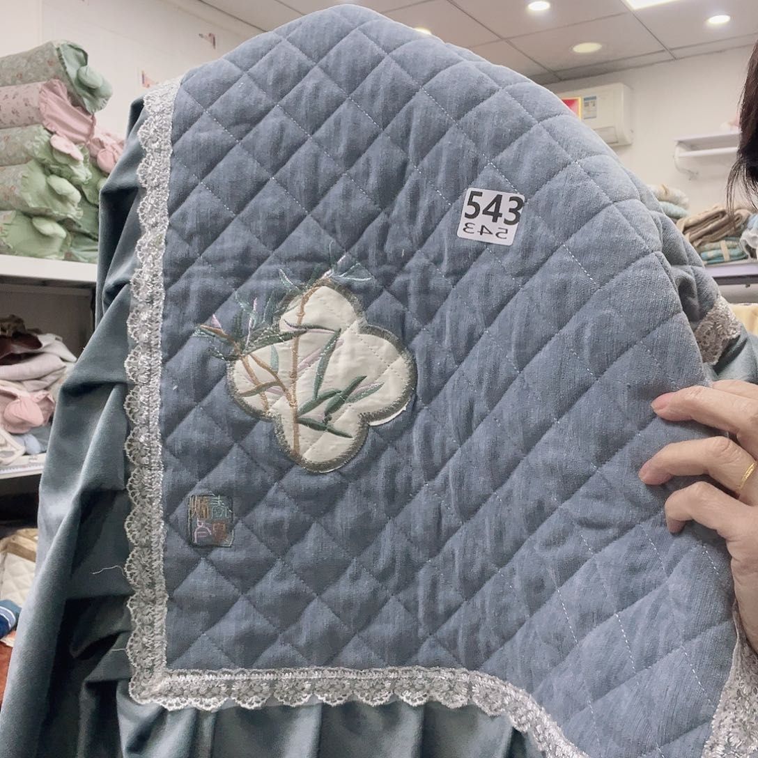 聚酯纤维雪尼尔快乐大本营在这里是什么