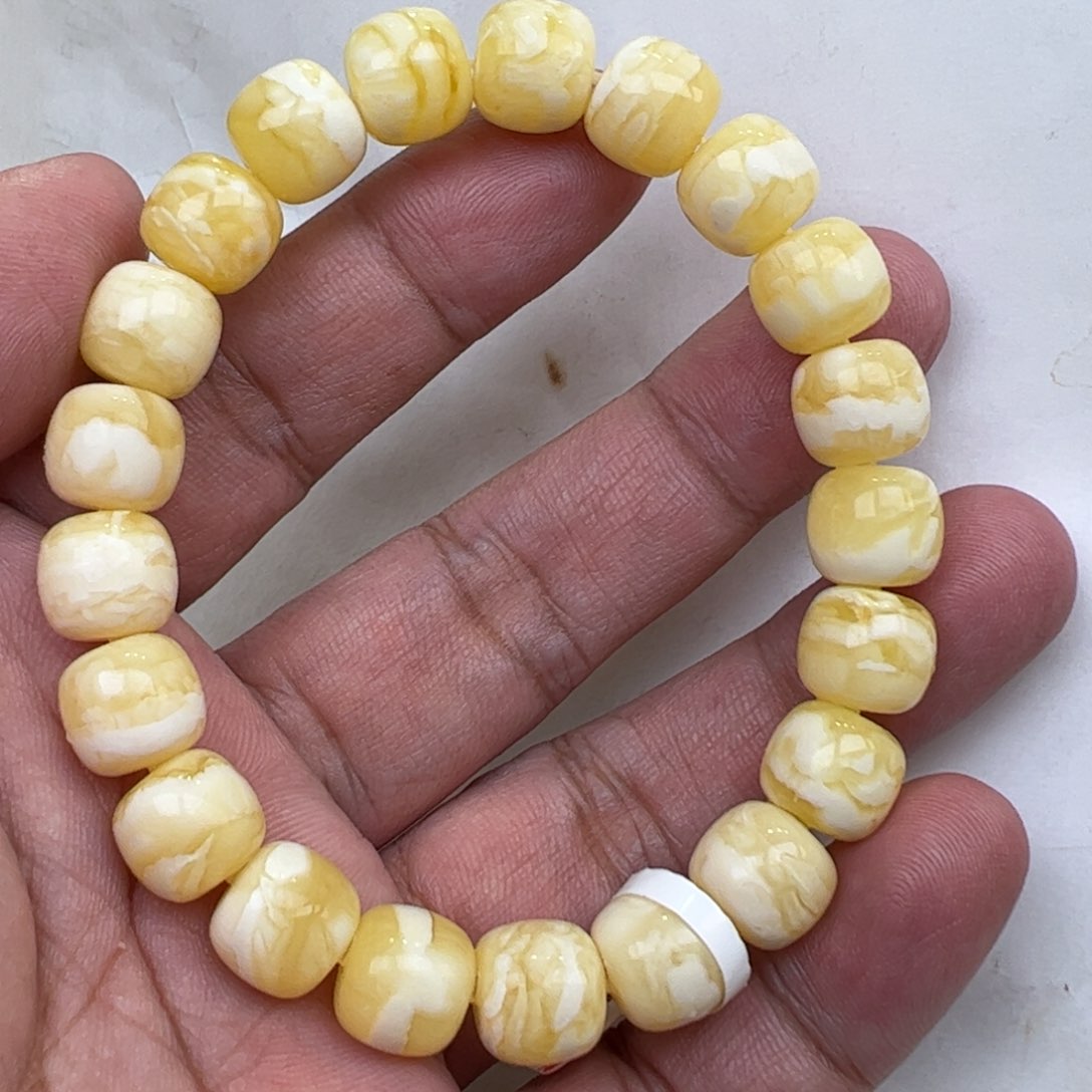 【闪购商品】琥珀裸石未镶嵌10.7加15.5克