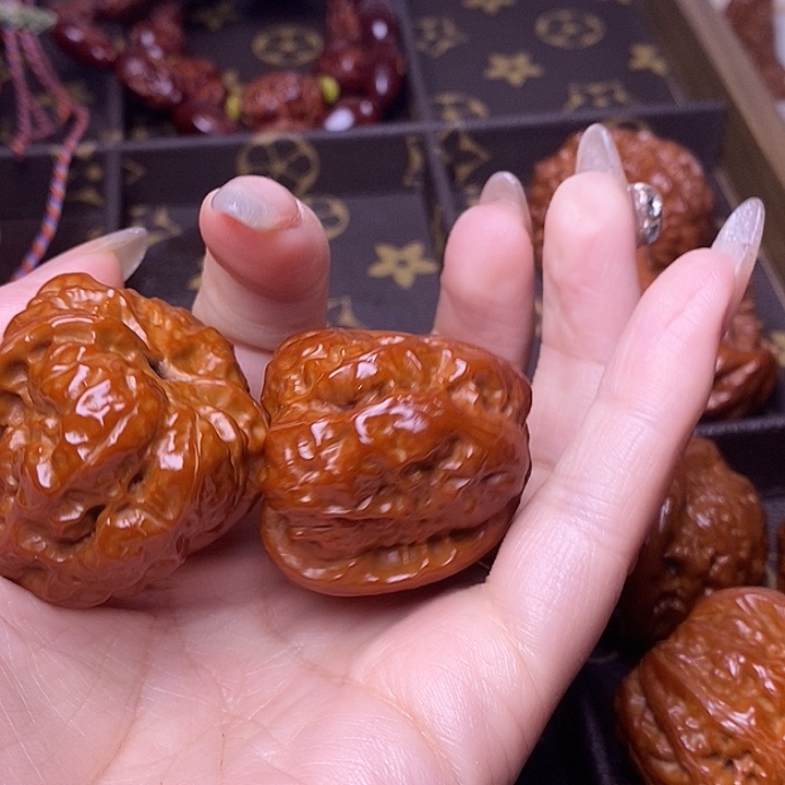 认***真文玩核桃吊坠文玩