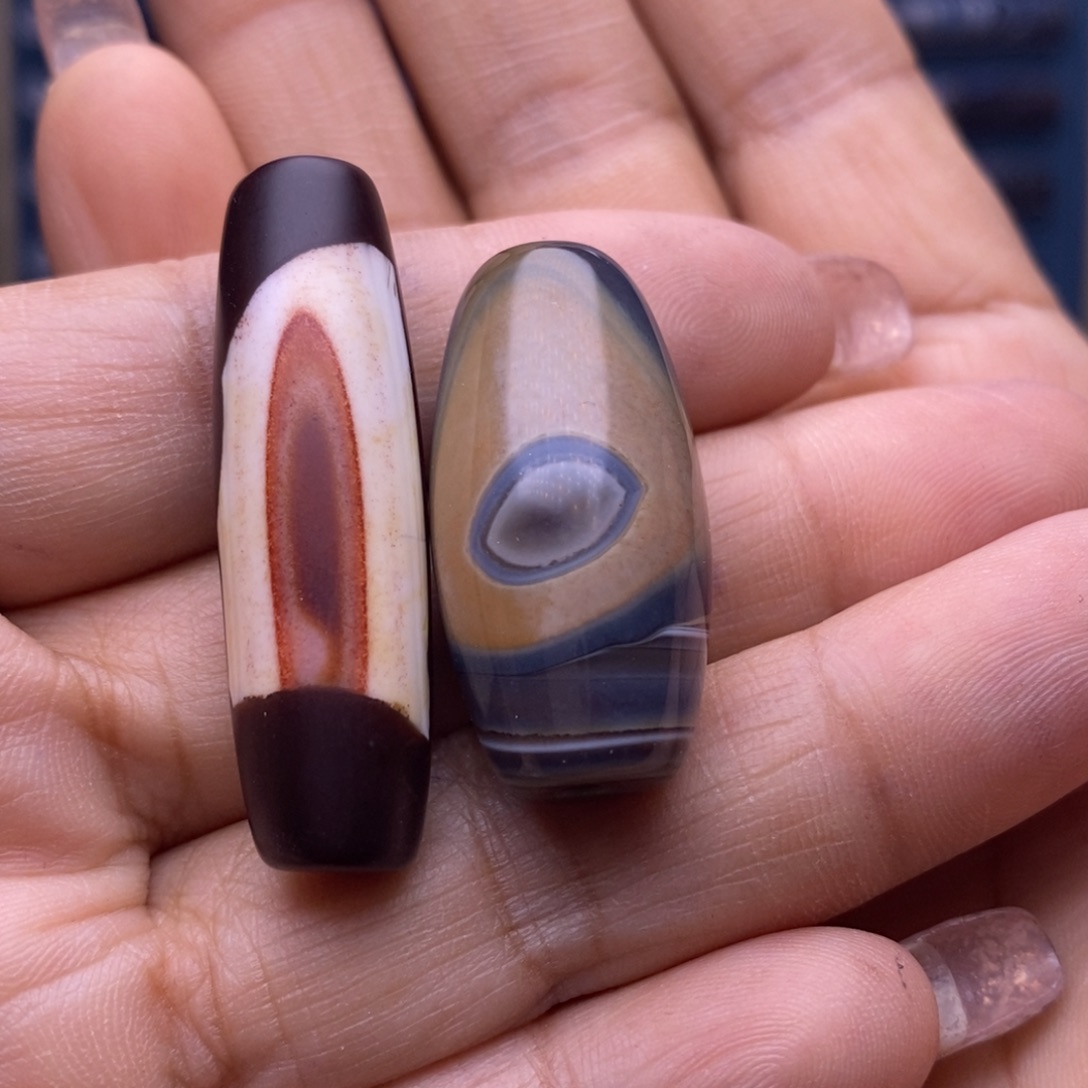 行***上玛瑙/玉髓未镶嵌颈饰