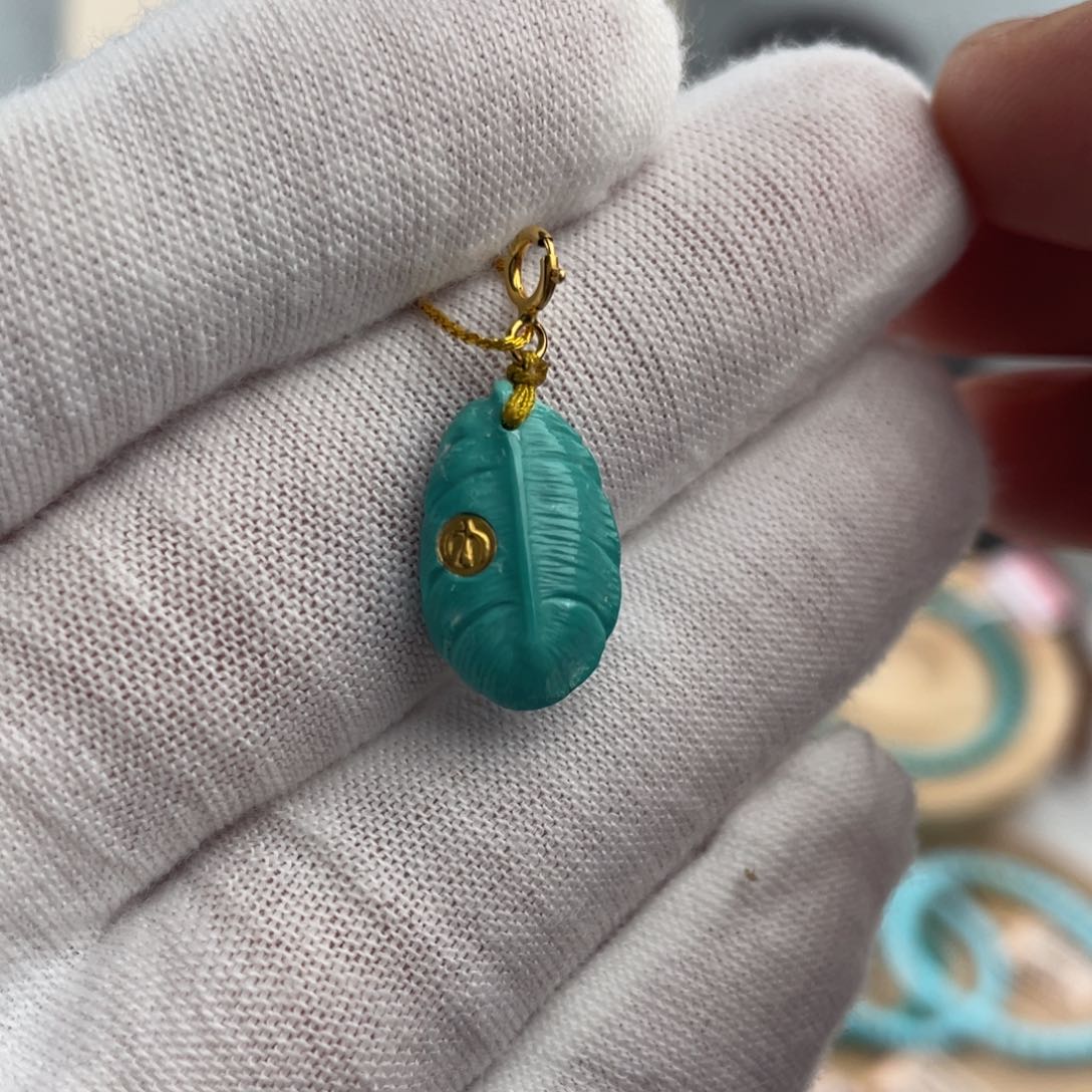 绿松石手链18K金镶嵌精品玉化叶子吊坠