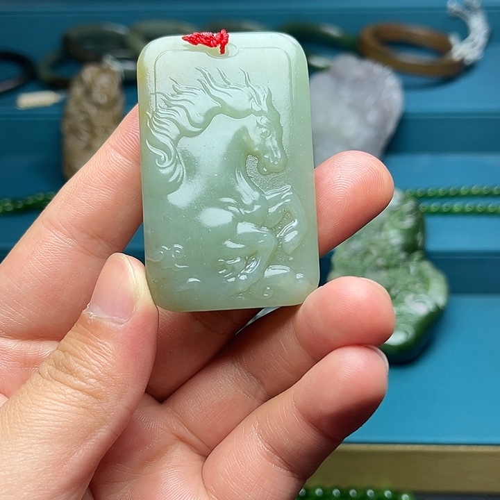 和田玉（糖玉）未镶嵌颈饰