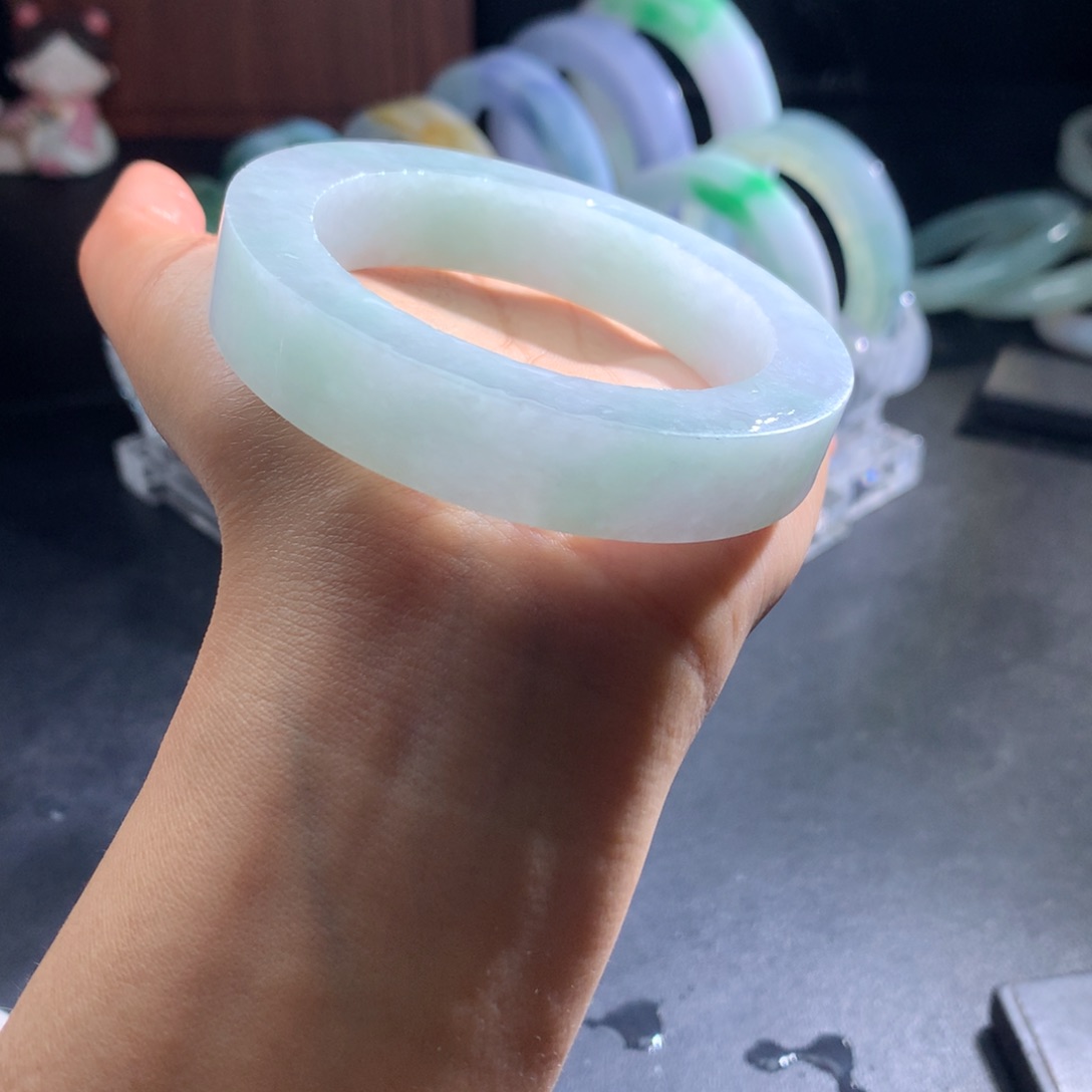 定制翡翠手镯未镶嵌