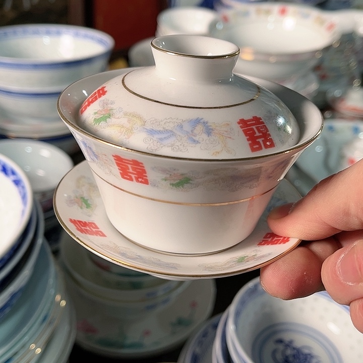 瓷片景德镇陶瓷盖碗。