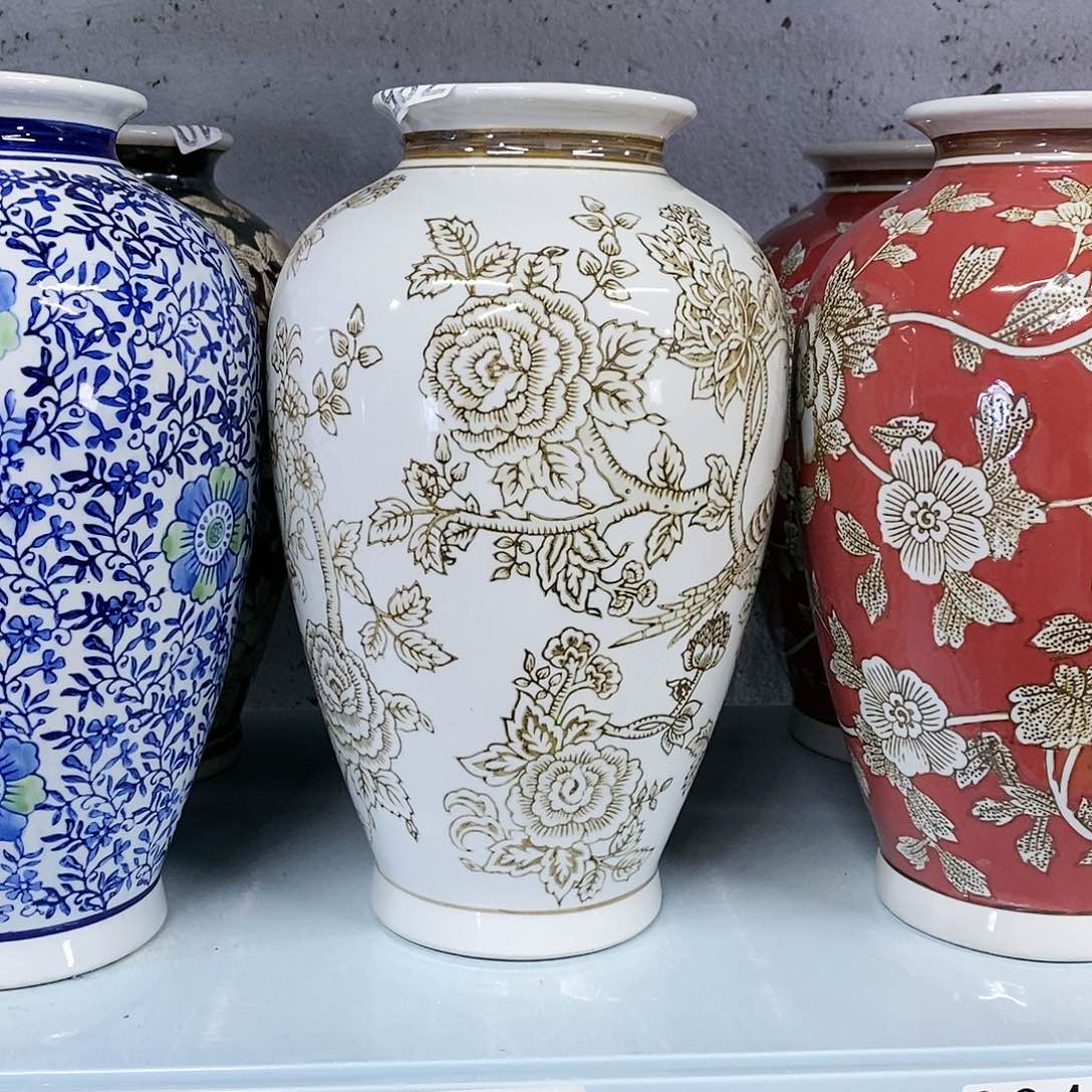 【闪购商品】摆件金咖色萝卜瓶瓷器………………………………