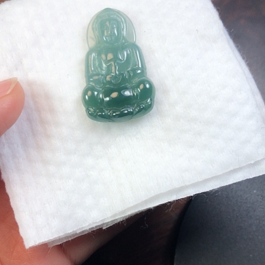 翡翠未镶嵌颈饰缅甸A货，每天下午1点半开播