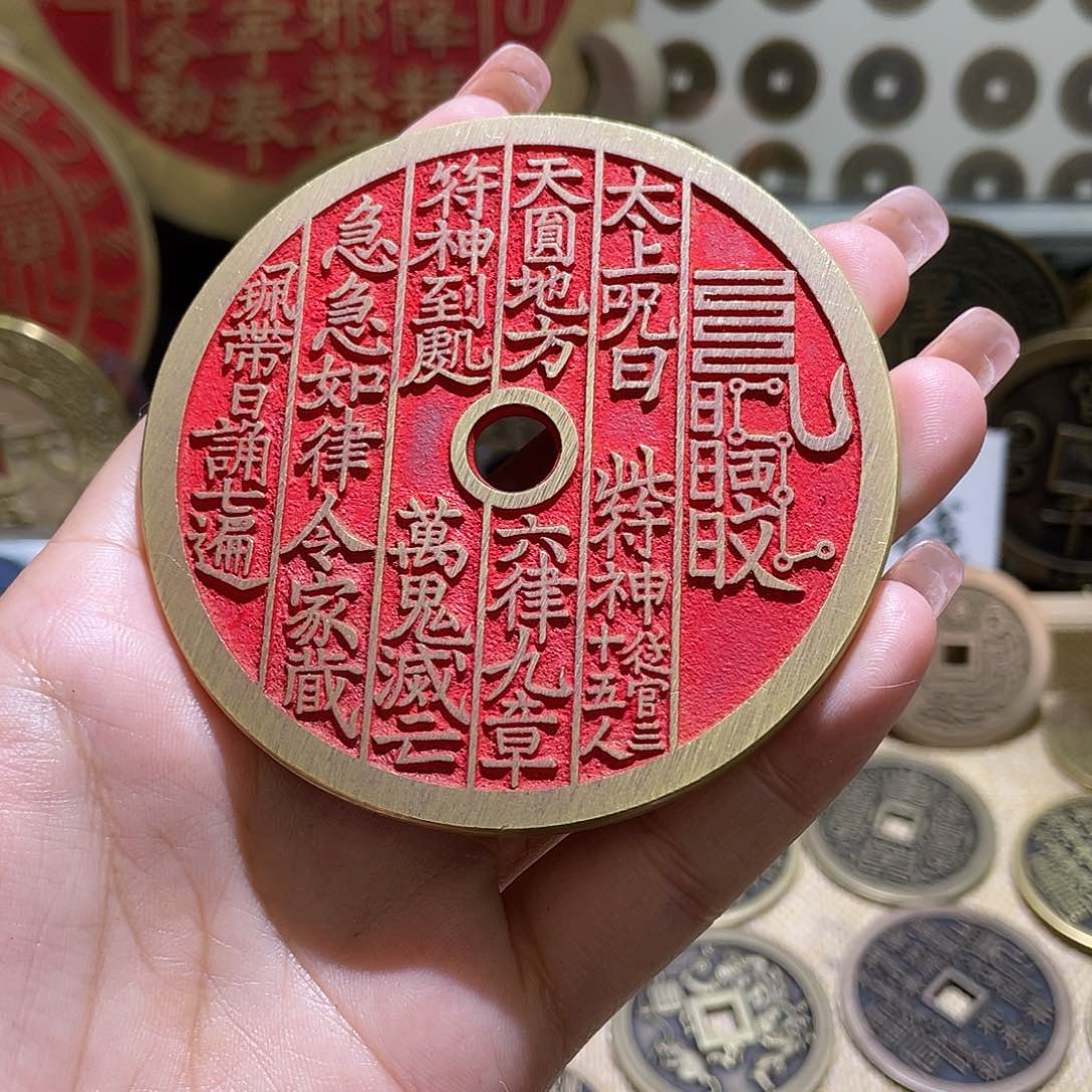 铜铜现代仿制工艺品花钱