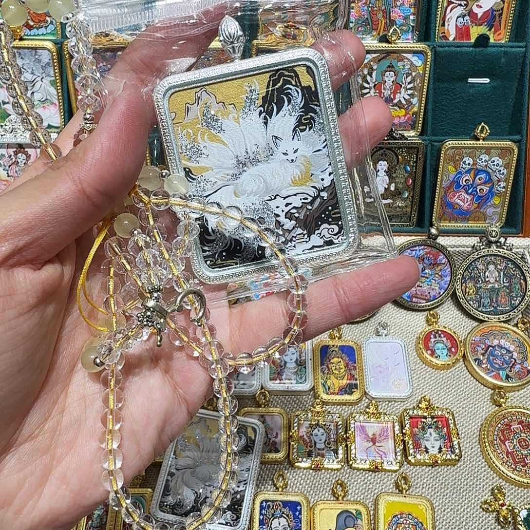 孫****吊坠热贡纯手绘唐卡非遗文化