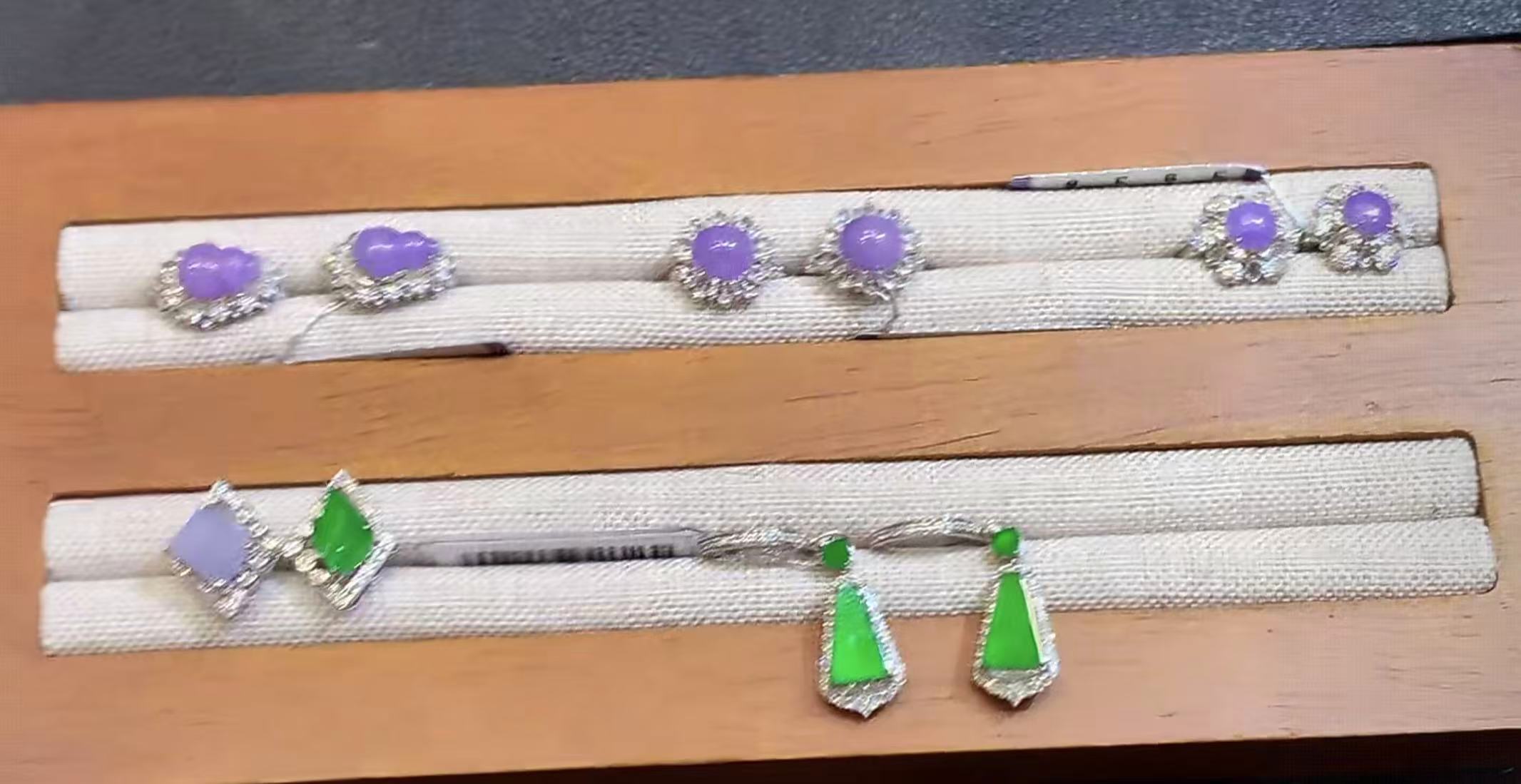  翡翠18K金镶嵌耳饰   团购 多样性发其一