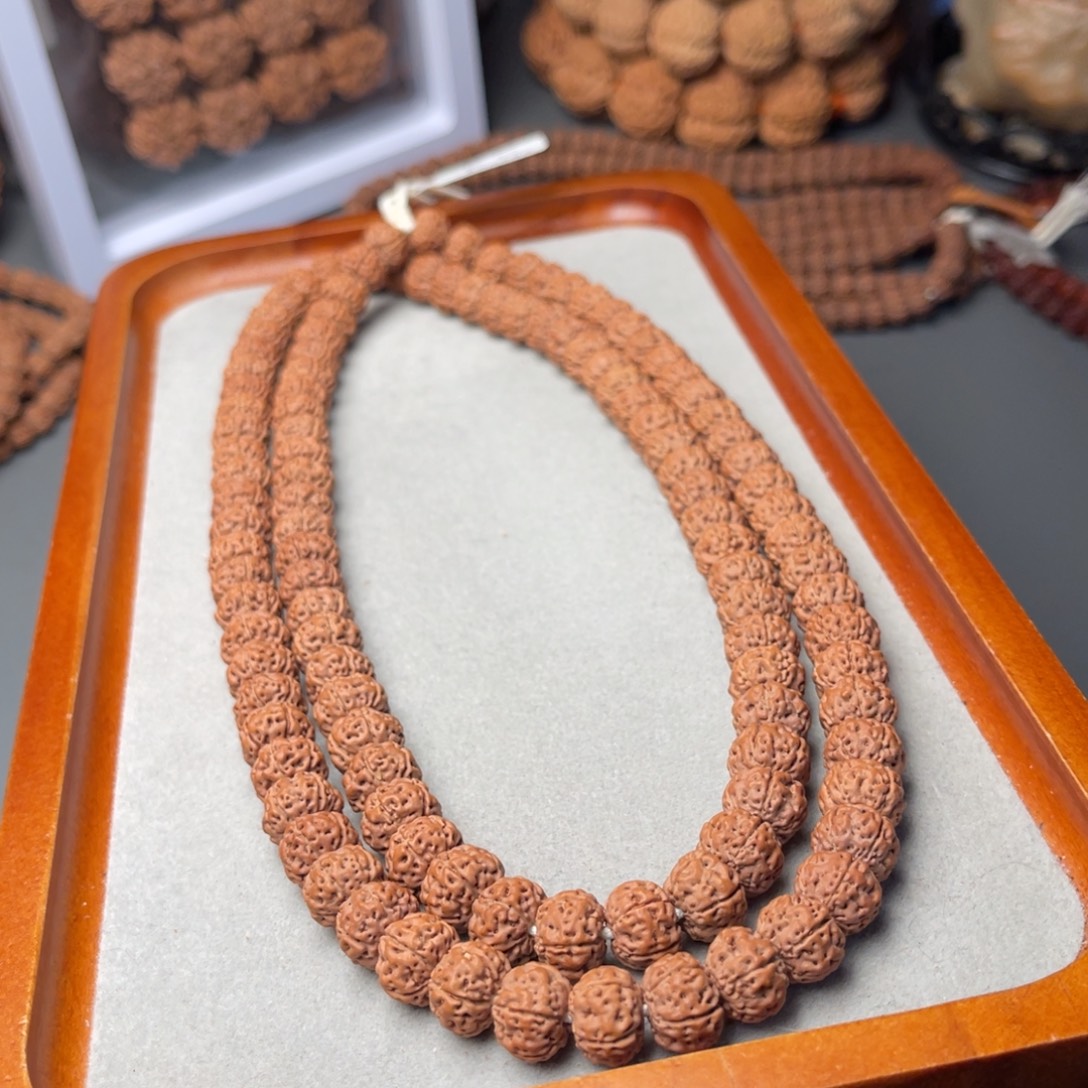 楊***易吊坠金刚菩提1.0➕至尊老树王