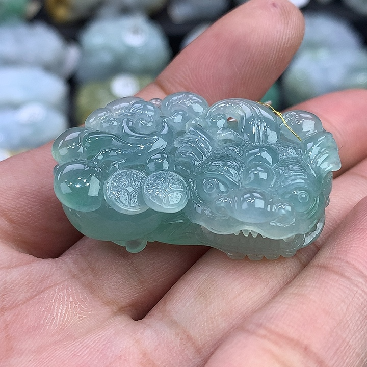 翡翠未镶嵌颈饰天然缅甸翡翠貔貅吊坠