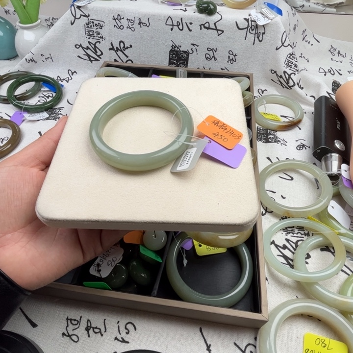 和田玉手镯未镶嵌玲珑美镯57.6