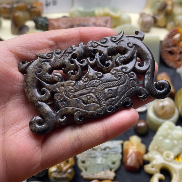 蛇纹石玉颈饰未镶嵌44