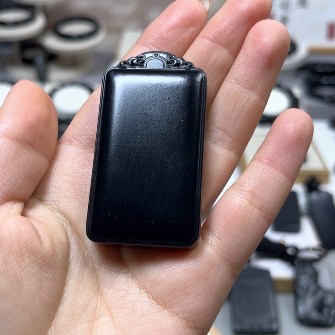 【闪购商品】和田玉（墨玉）高羊脂未镶嵌嘟**帕