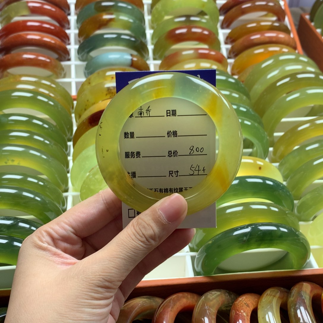 南***秋蛇纹石玉未镶嵌手镯