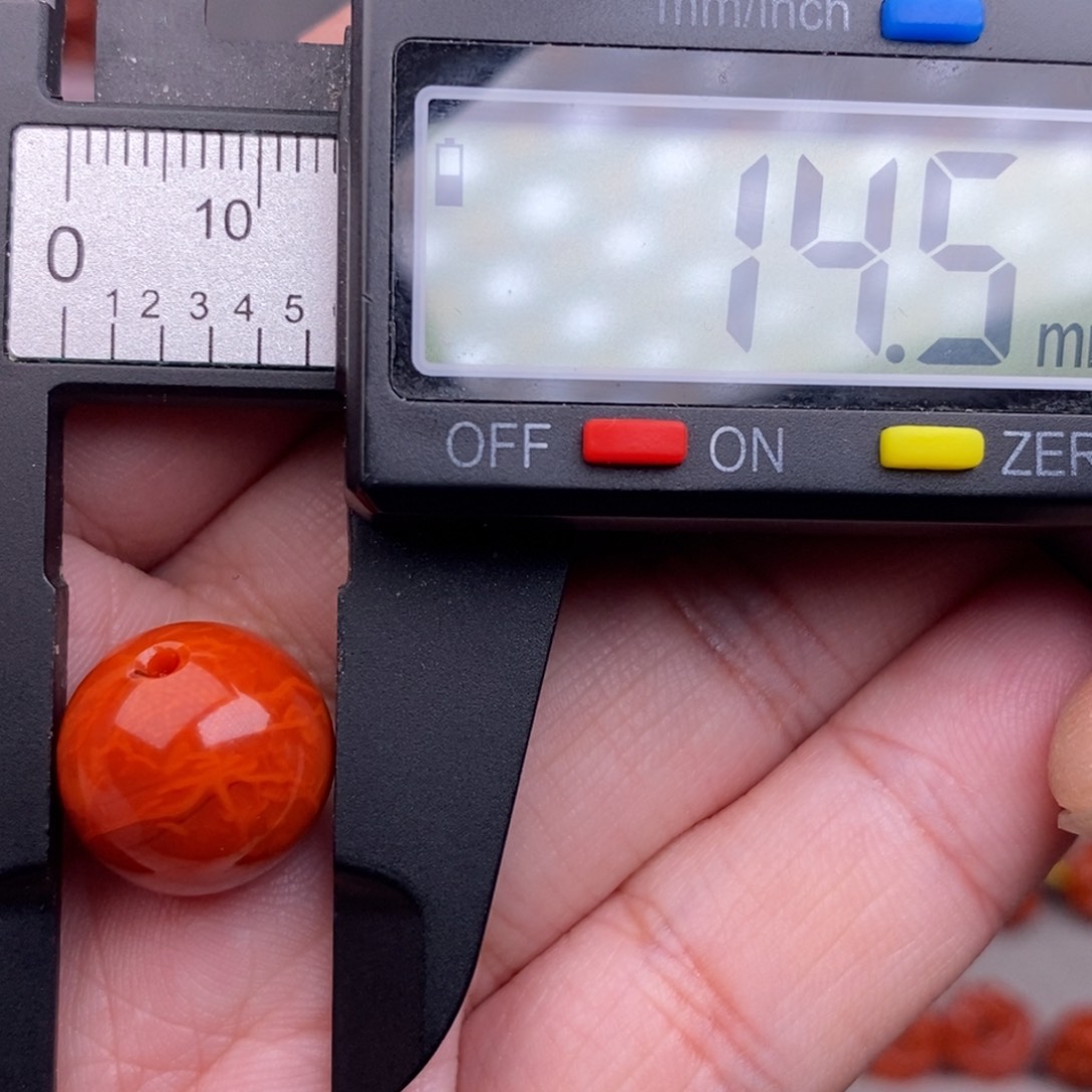 南红玛瑙配饰未镶嵌?**?微瑕