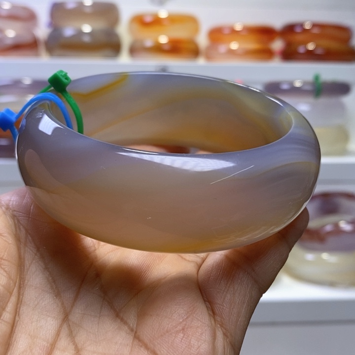 玛瑙/玉髓手镯未镶嵌