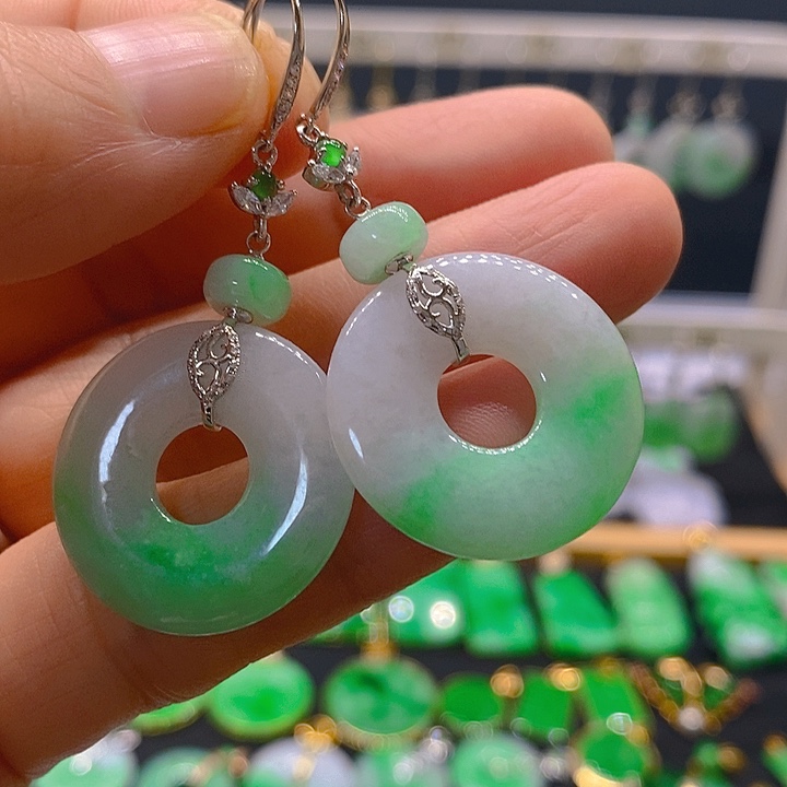 翡翠18K金镶嵌耳饰耳坠