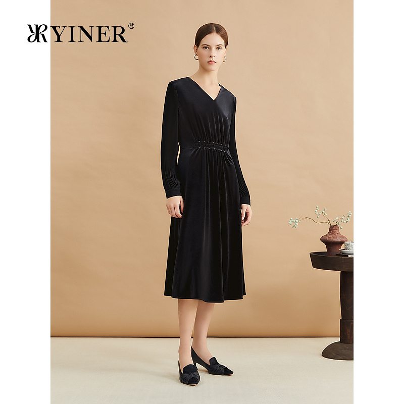 YINER音儿专选2024冬季新款连衣裙8C64505896