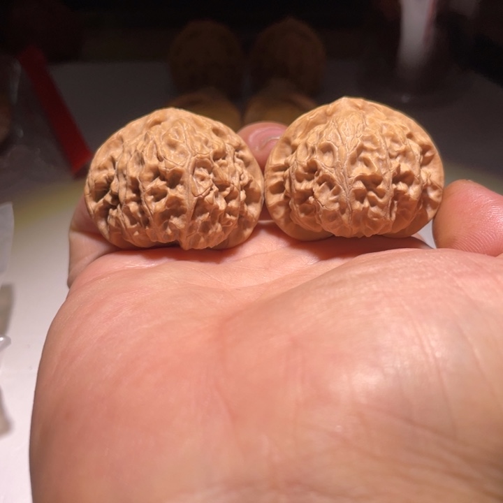 文玩核桃把件宫灯