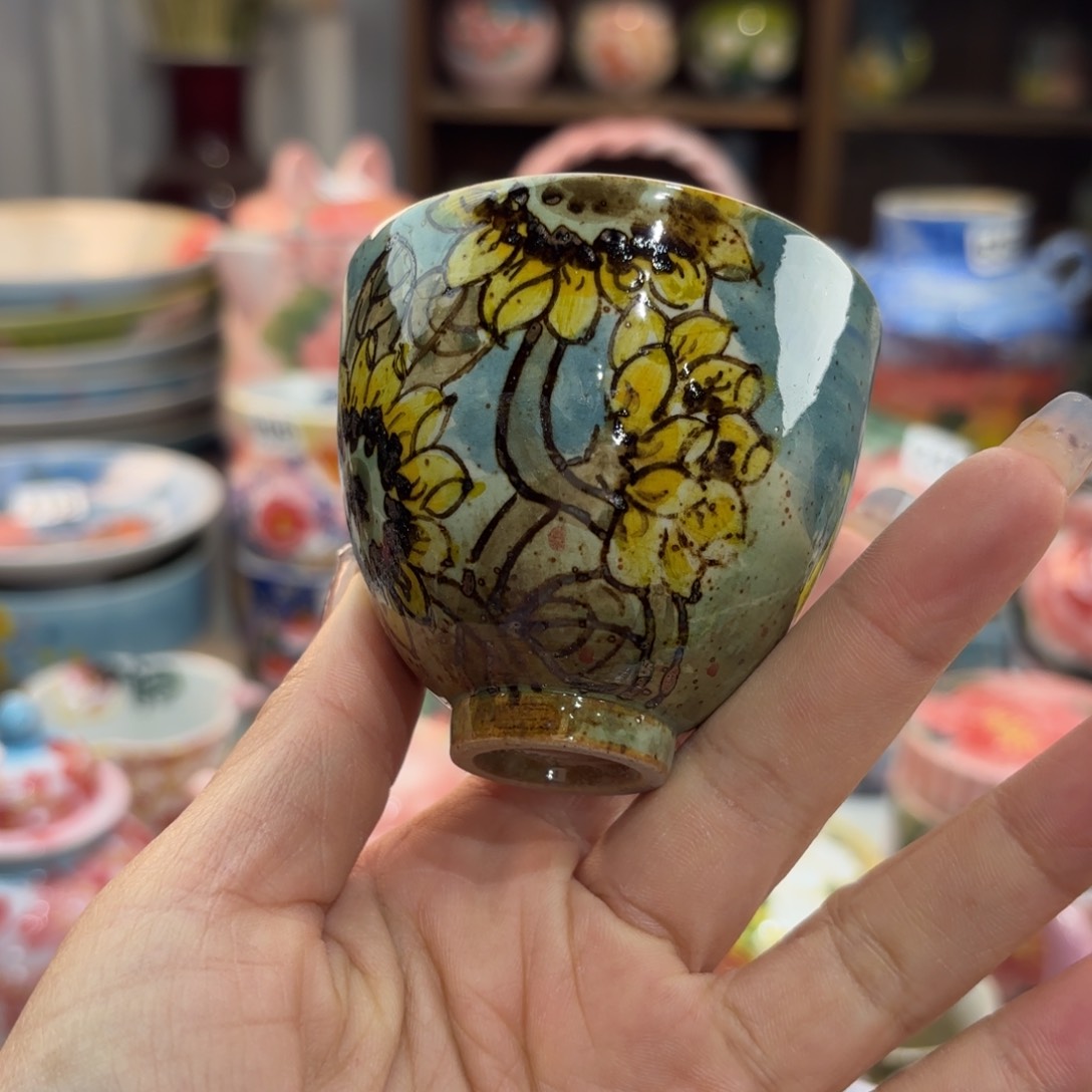 瓷片在干嘛我也在看