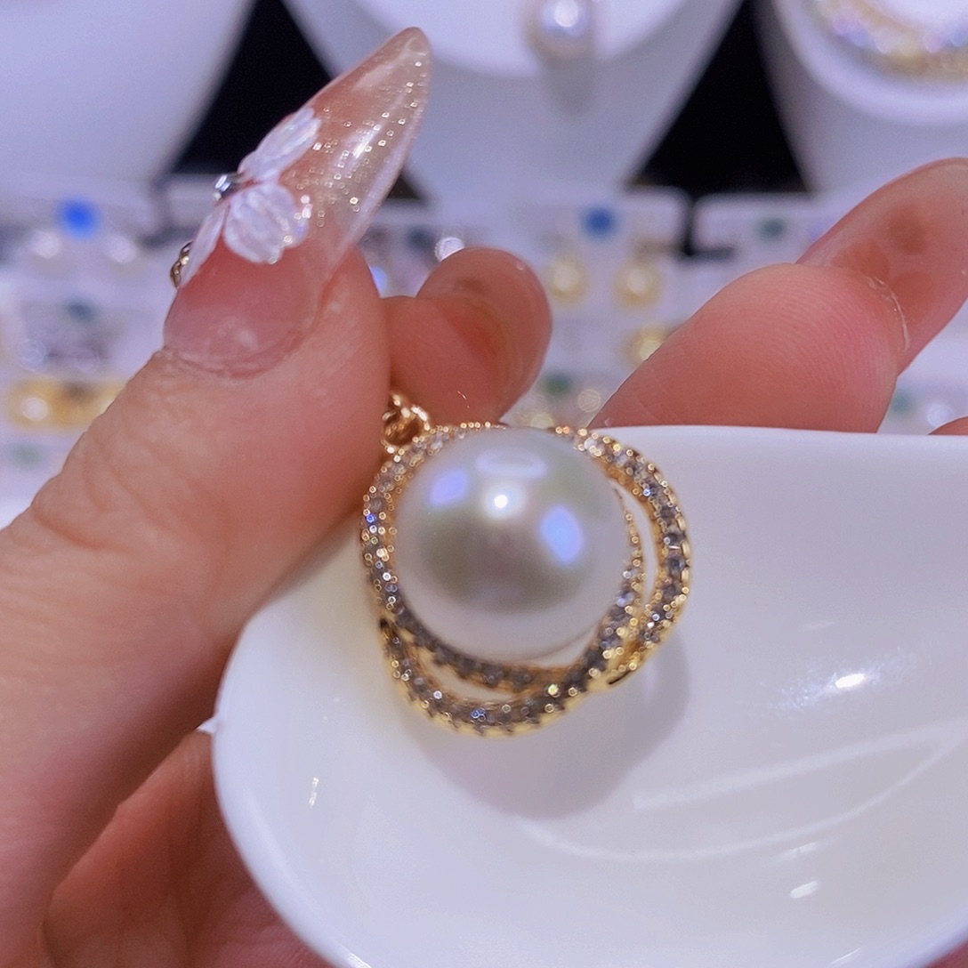 淡水珍珠合金颈饰