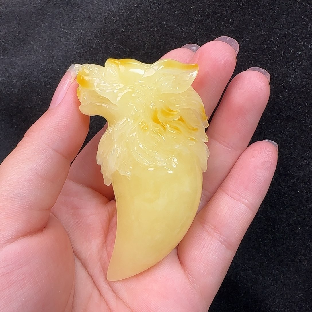 蜜蜡未镶嵌珠宝奇石