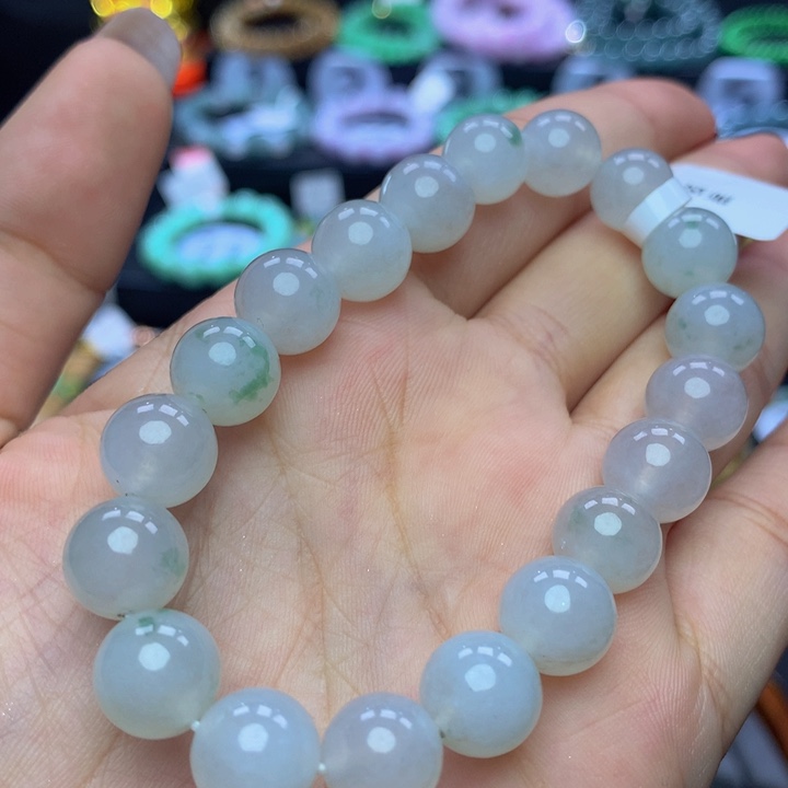 翡翠手链未镶嵌翡翠