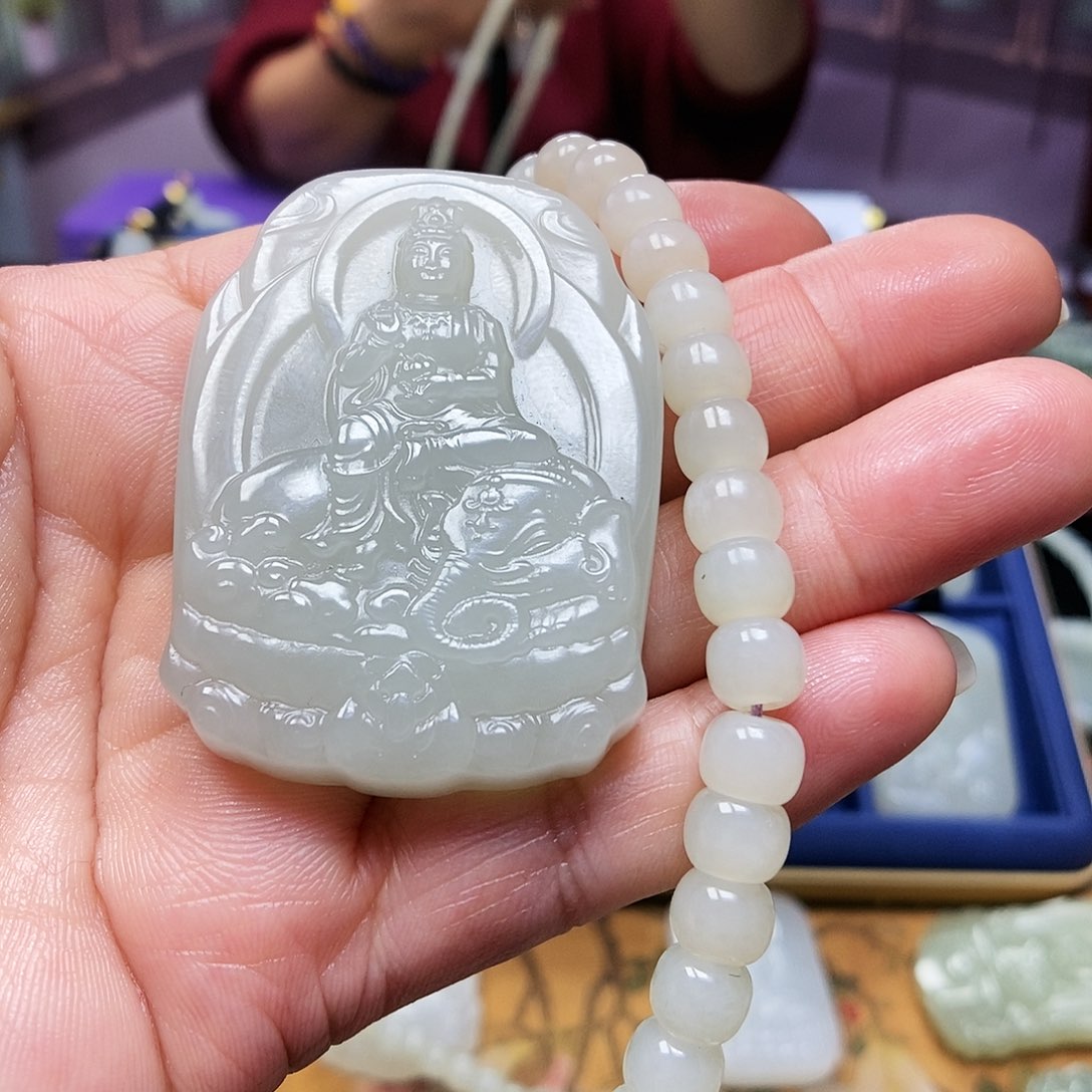 和田玉颈饰未镶嵌北*熊