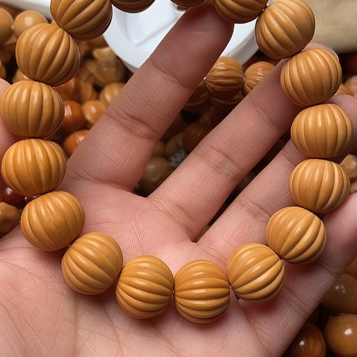 猴头核桃吊坠梦**方呱呱