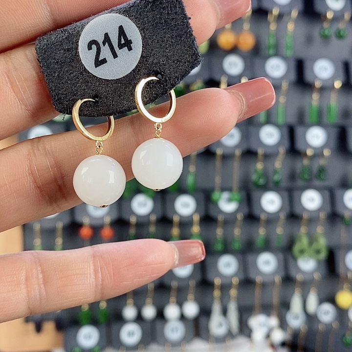 和田玉18K金镶嵌耳饰