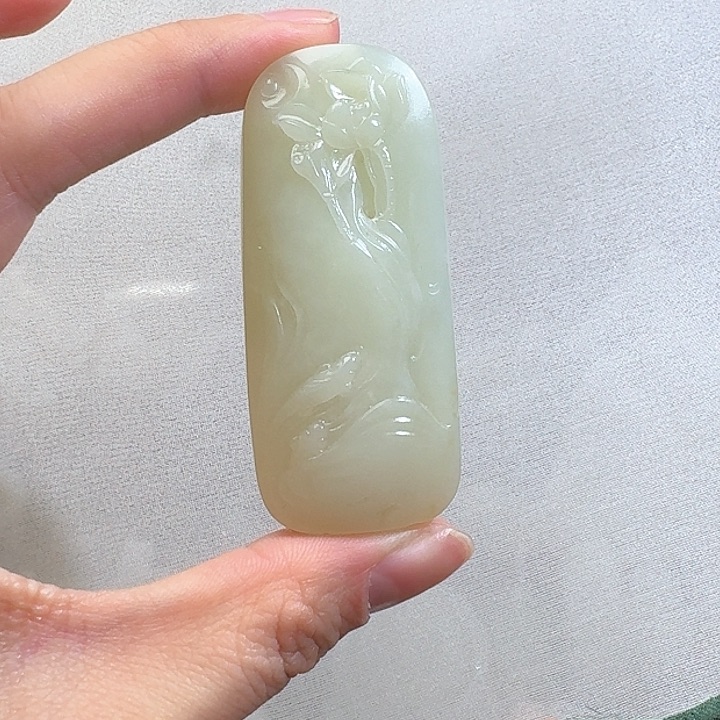 和田玉颈饰未镶嵌玫*米达45g