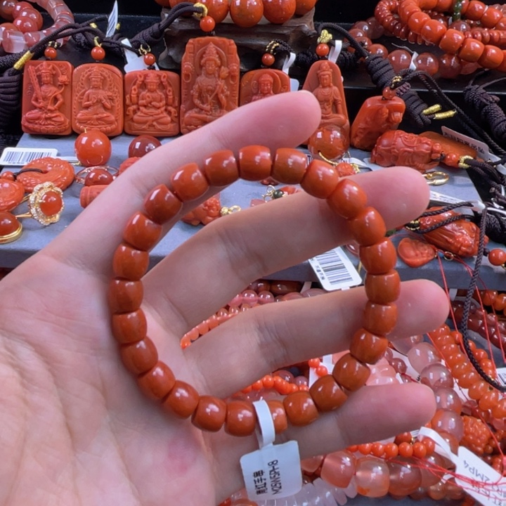 南红玛瑙多样性发一未镶嵌偏红瓦西直切手串8.2mm