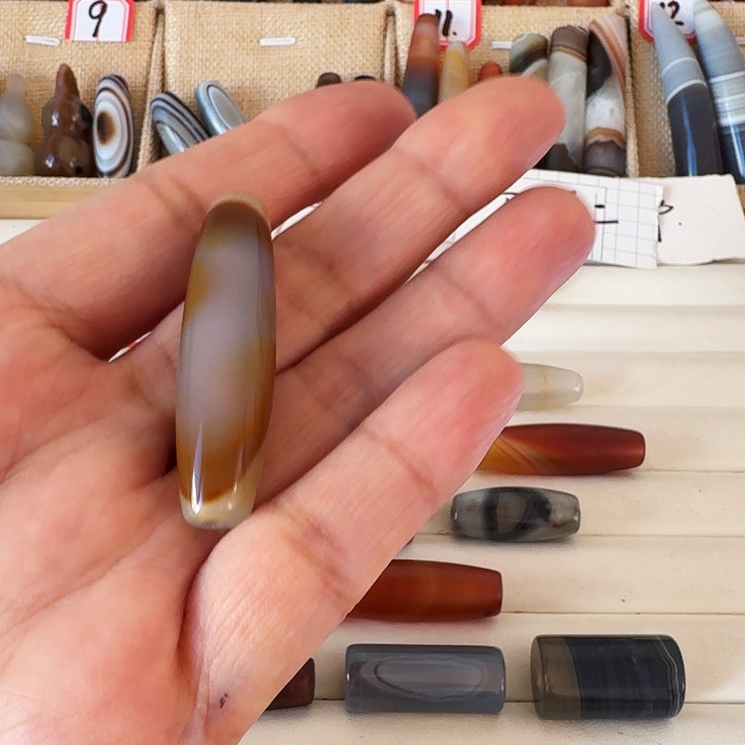 洋***嘿玛瑙/玉髓（覆膜）散珠