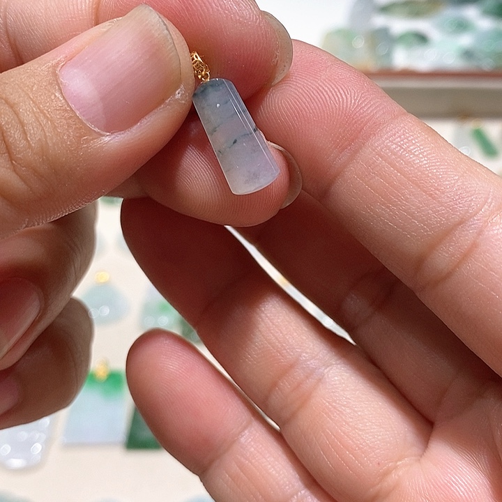 吊坠(不含链)18K金镶嵌翡翠8号